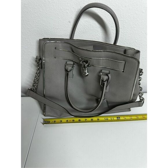 MICHAEL KORS HAMILTON LARGE PEARL GRAY LEATHER SILVER LOCK NS TOTE BAG SEE NOTES - Picture 6 of 15